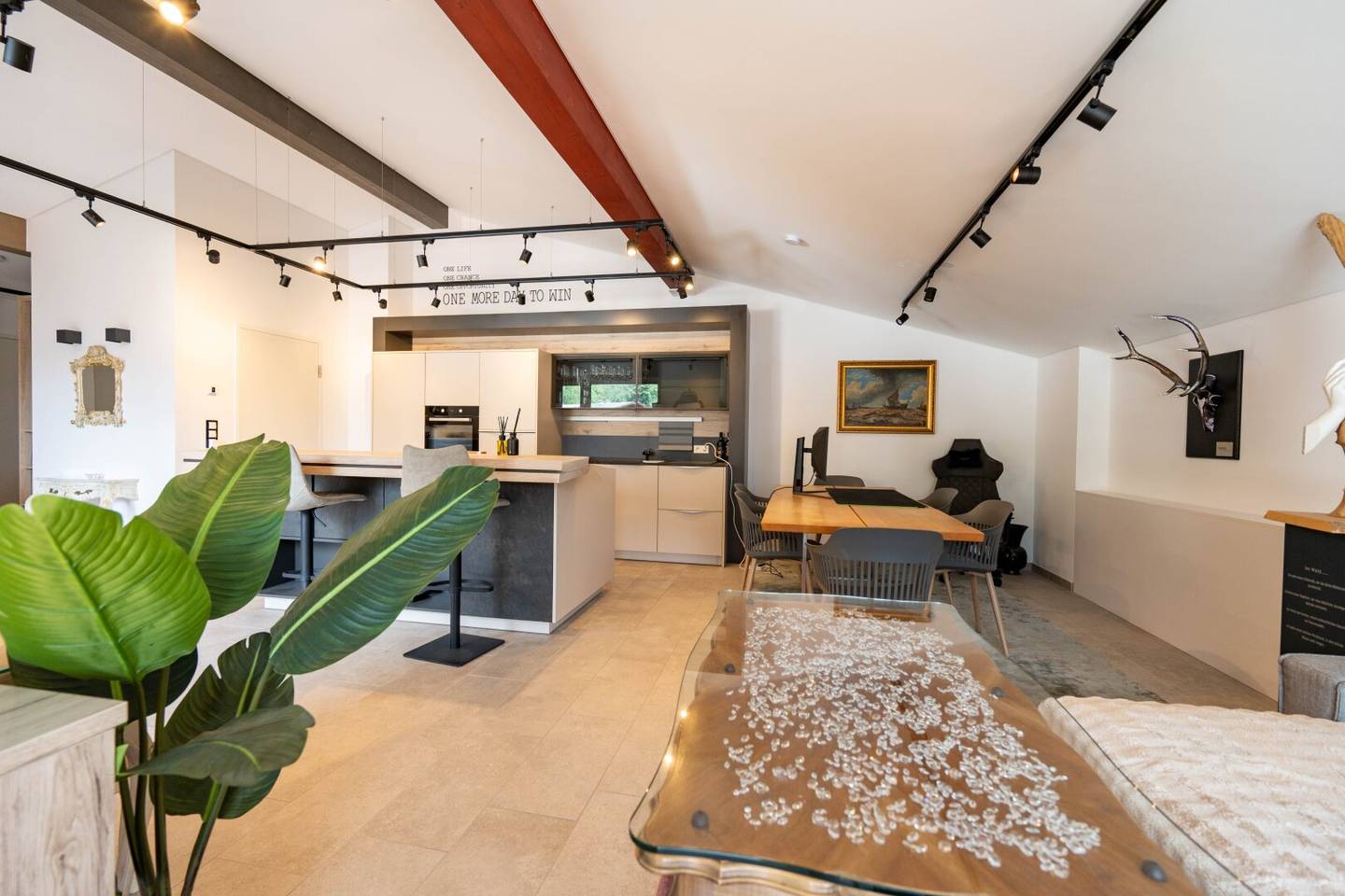 Neuwertiges und TOP-MODERNES Loft-Studio in Münster Tirol, 2 Zimmer, Terrasse, Garage