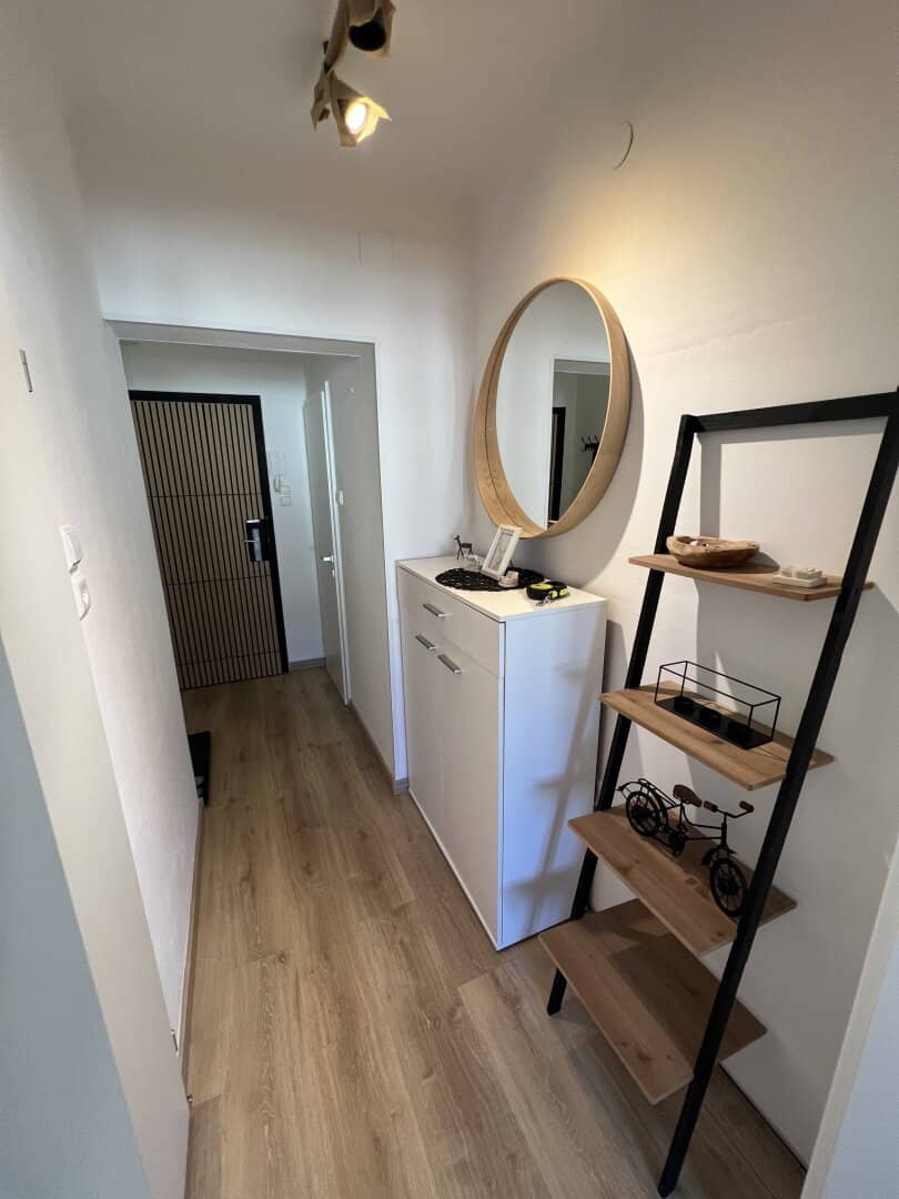 Bright 2-room apartment newly renovated | Central location Graz