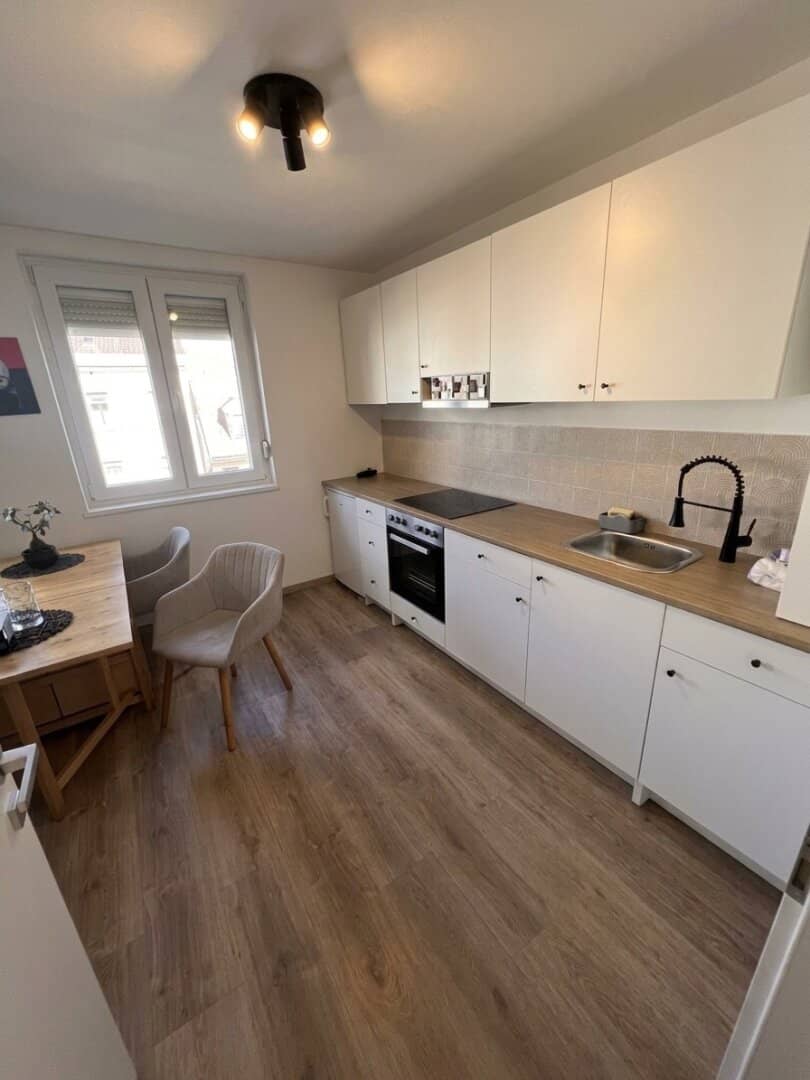 Bright 2-room apartment newly renovated | Central location Graz