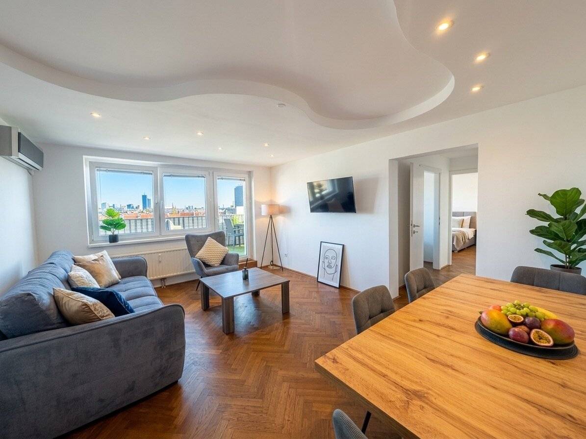 26 m² panoramic terrace, attic apartment without sloping walls, air conditioning, separate kitchen