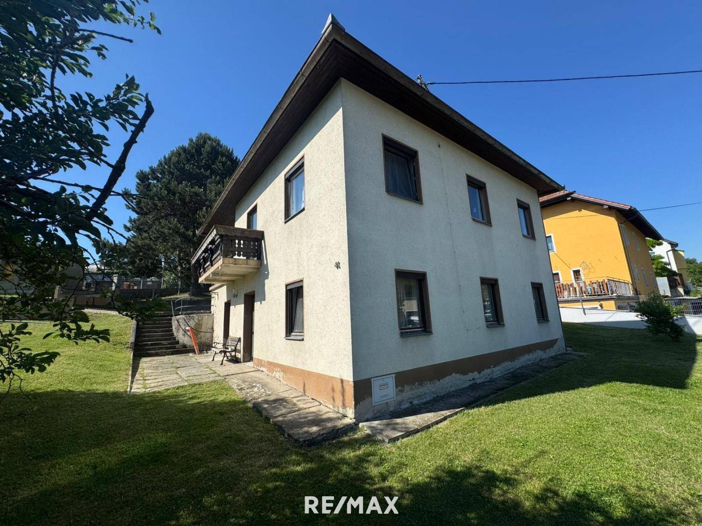 Familienwohnung mit großem Garten und Terrasse