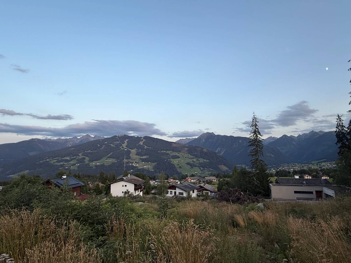 Wohnung mit Panoramablick in sonniger Premiumlage