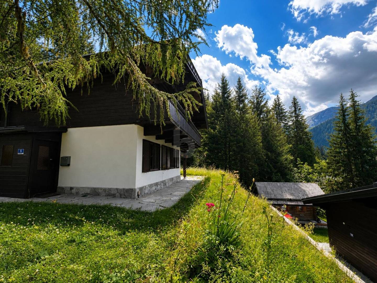 Ferienwohnung mit See und Bergblick nahe Skilift
