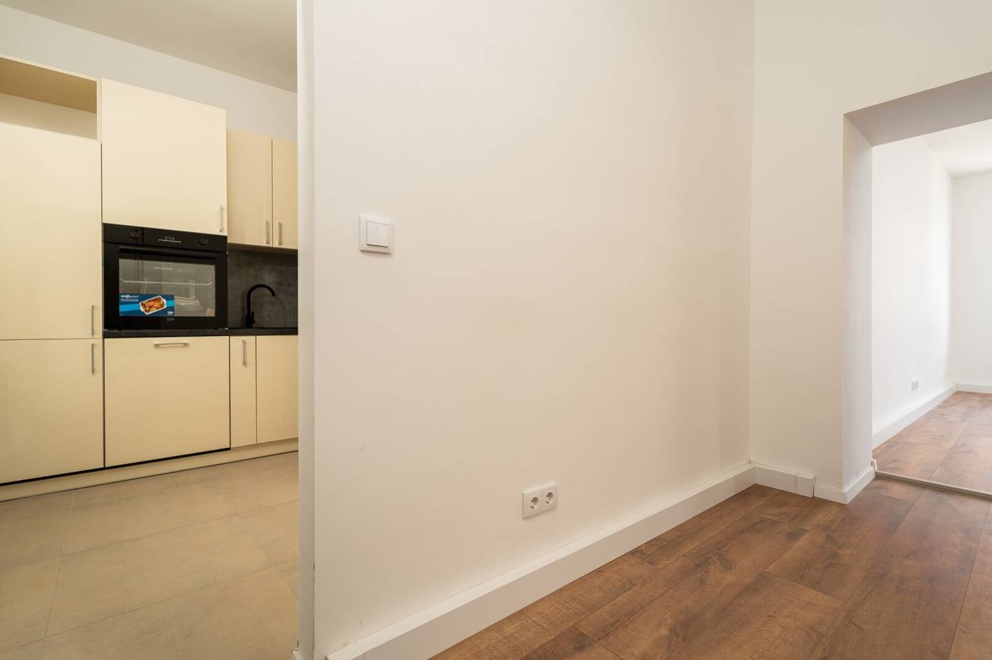 Top renovated 3 room apartment near Schönbrunn