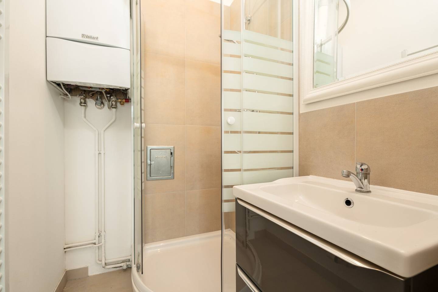 Top renovated 3 room apartment near Schönbrunn