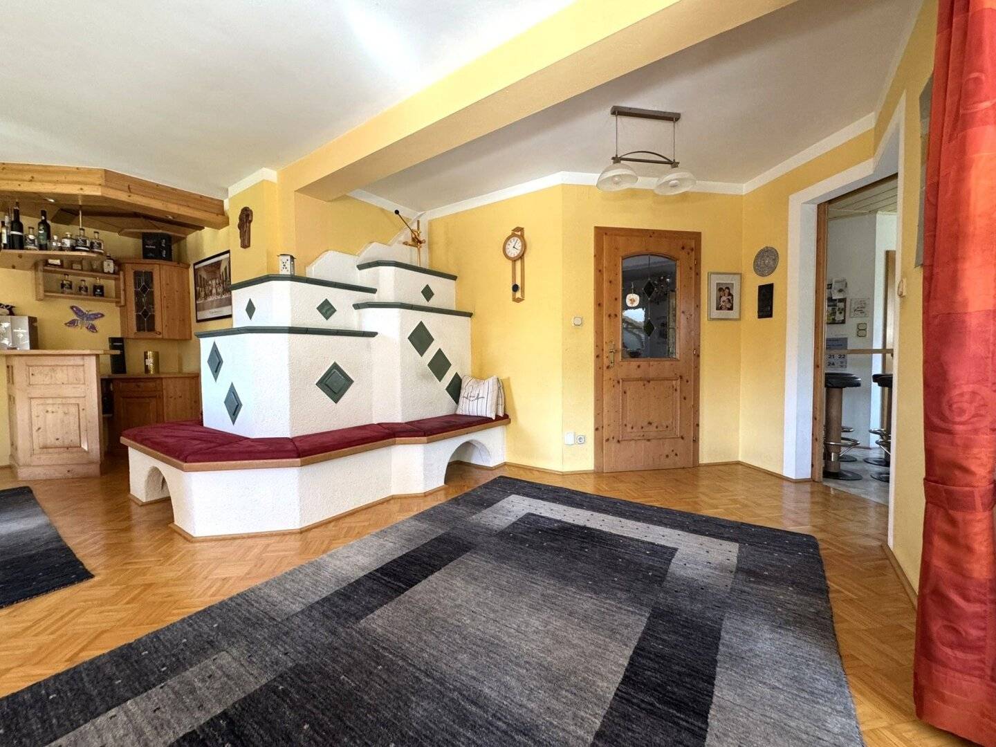 204 m² Nutzfläche. €130 Heizkosten pro Monat. Graz in 23 Minuten