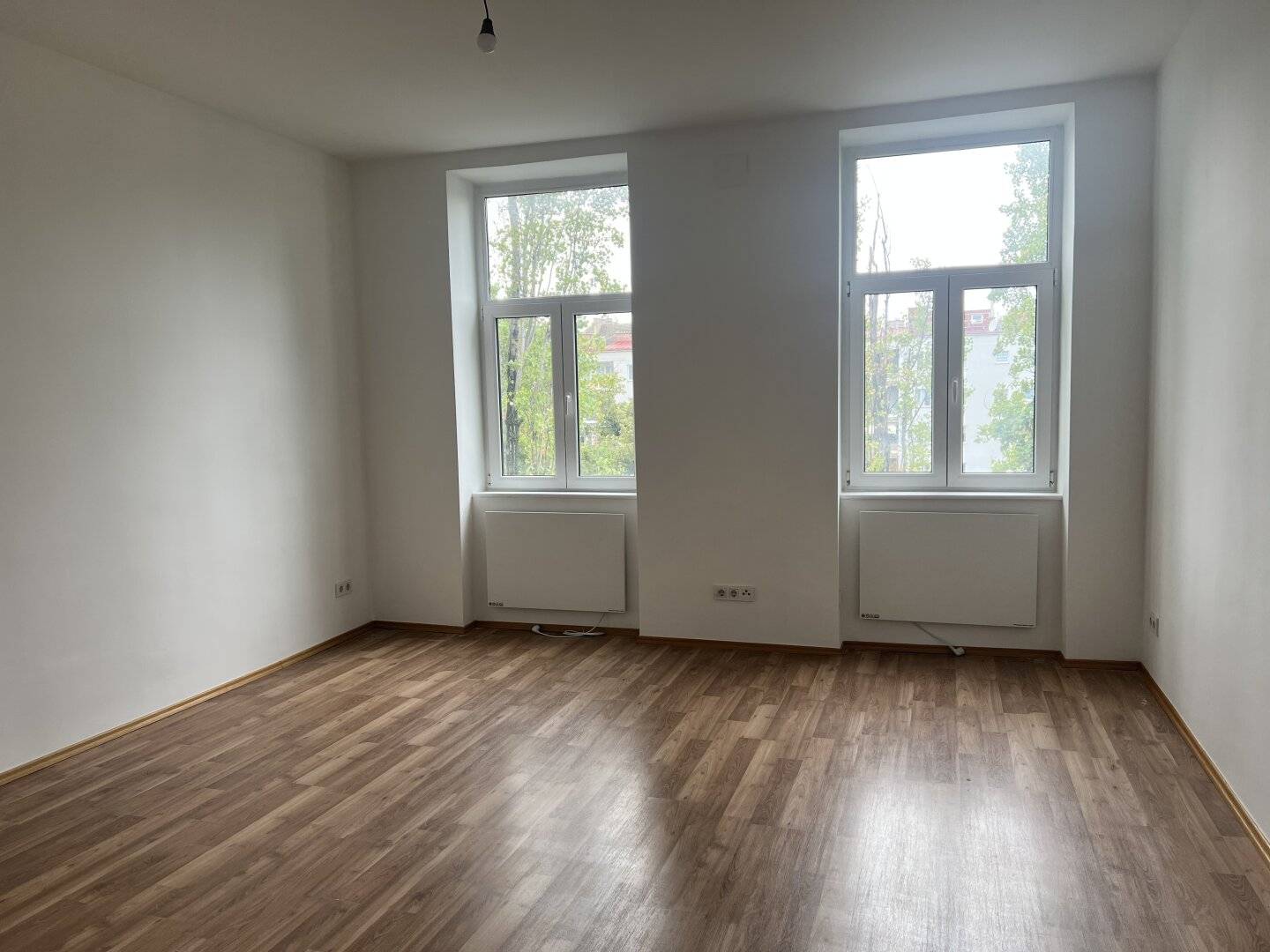 Old building charm - Charming 2 room apartment with balcony approval - Kleingasse