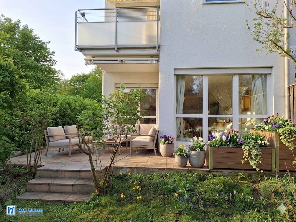 Chic 2-room garden apartment and basement flair in prime location Aigen
