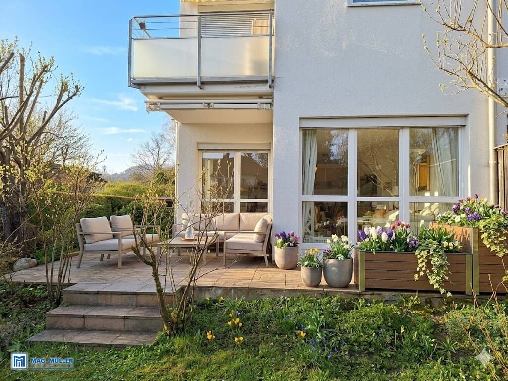 Chic 2-room garden apartment and basement flair in prime location Aigen