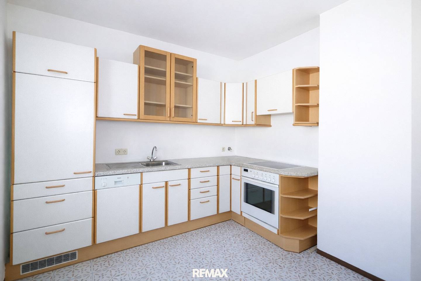 Charmante Dachgeschoss-Maisonette in zentraler Lage von Wels – ideal für Anleger!