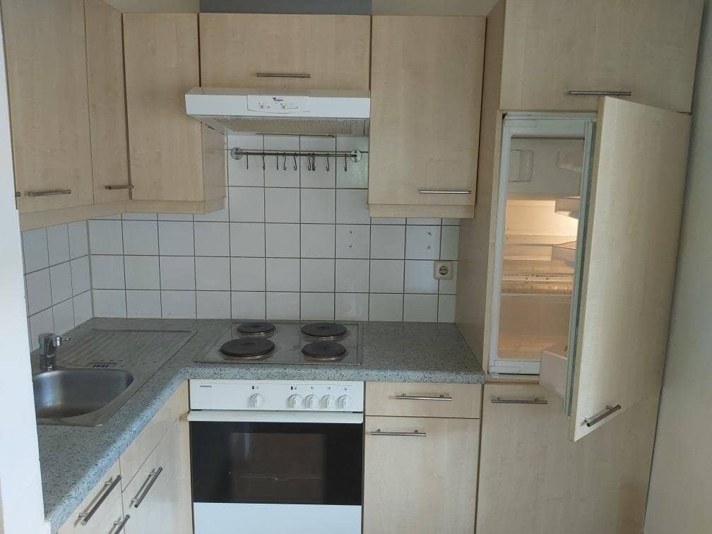 Zentrale 2-Zimmer-Wohnung mit Küchenblock und Balkon in Kapfenberg !