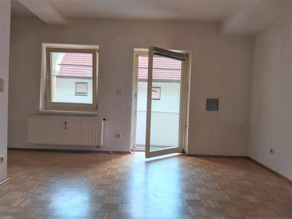 Central 2-room apartment with kitchenette and balcony in Kapfenberg