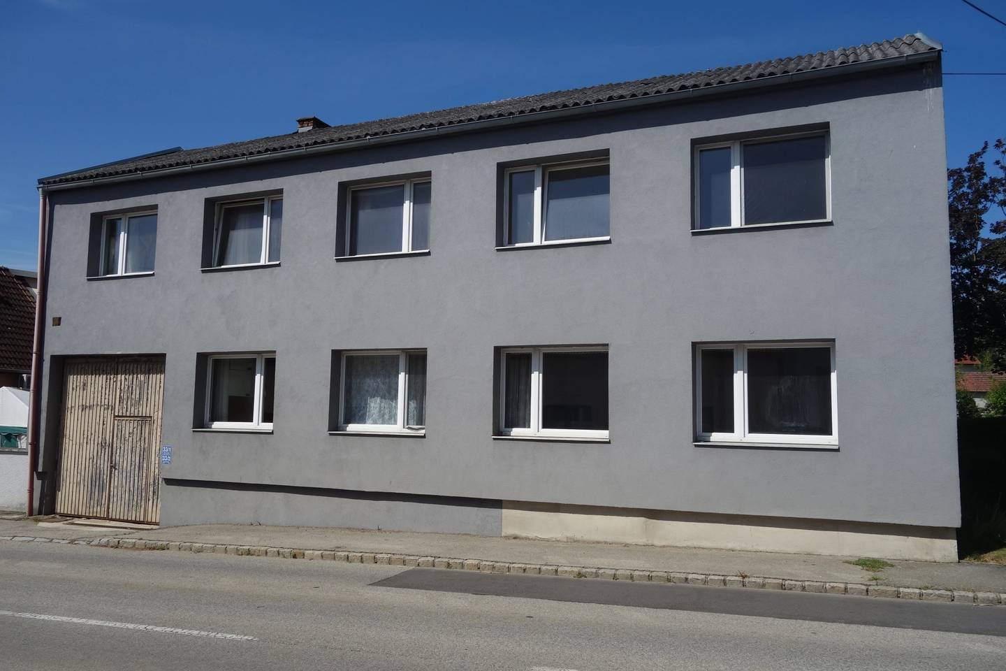 Provisionsfreie Wohnung mit Garage und Gemeinschaftsgarten