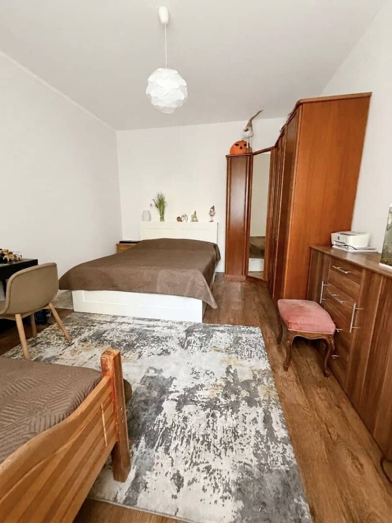 Temporarily leased old building apartment in quiet Hernals location