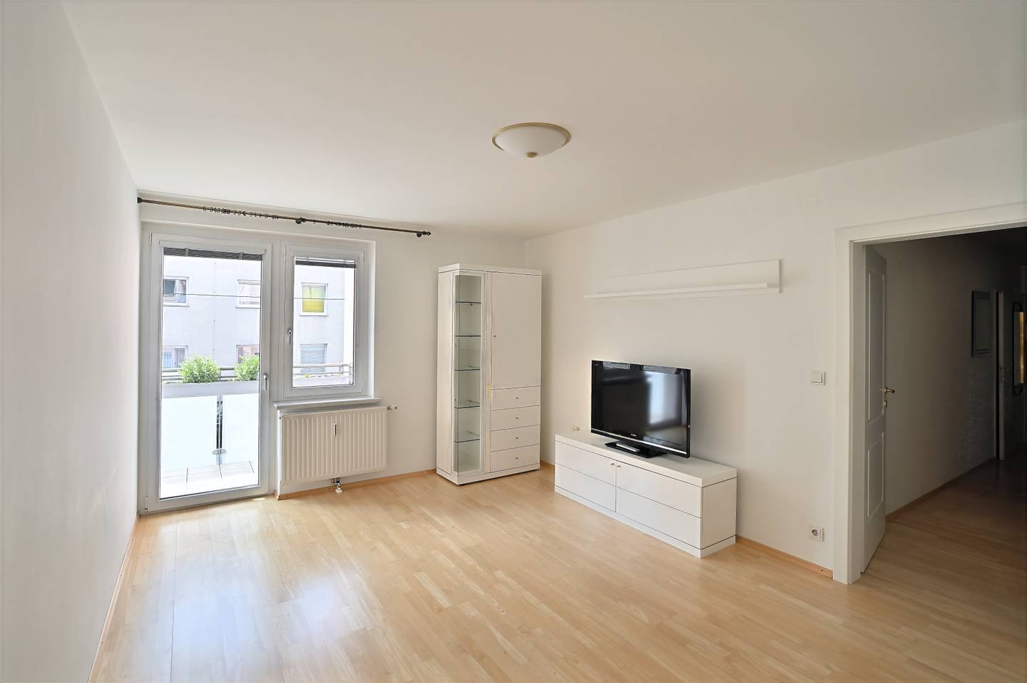 Helle Wohnung mit Balkon und Lift in Oberdöbling