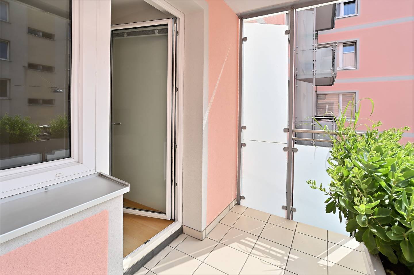 Helle Wohnung mit Balkon und Lift in Oberdöbling