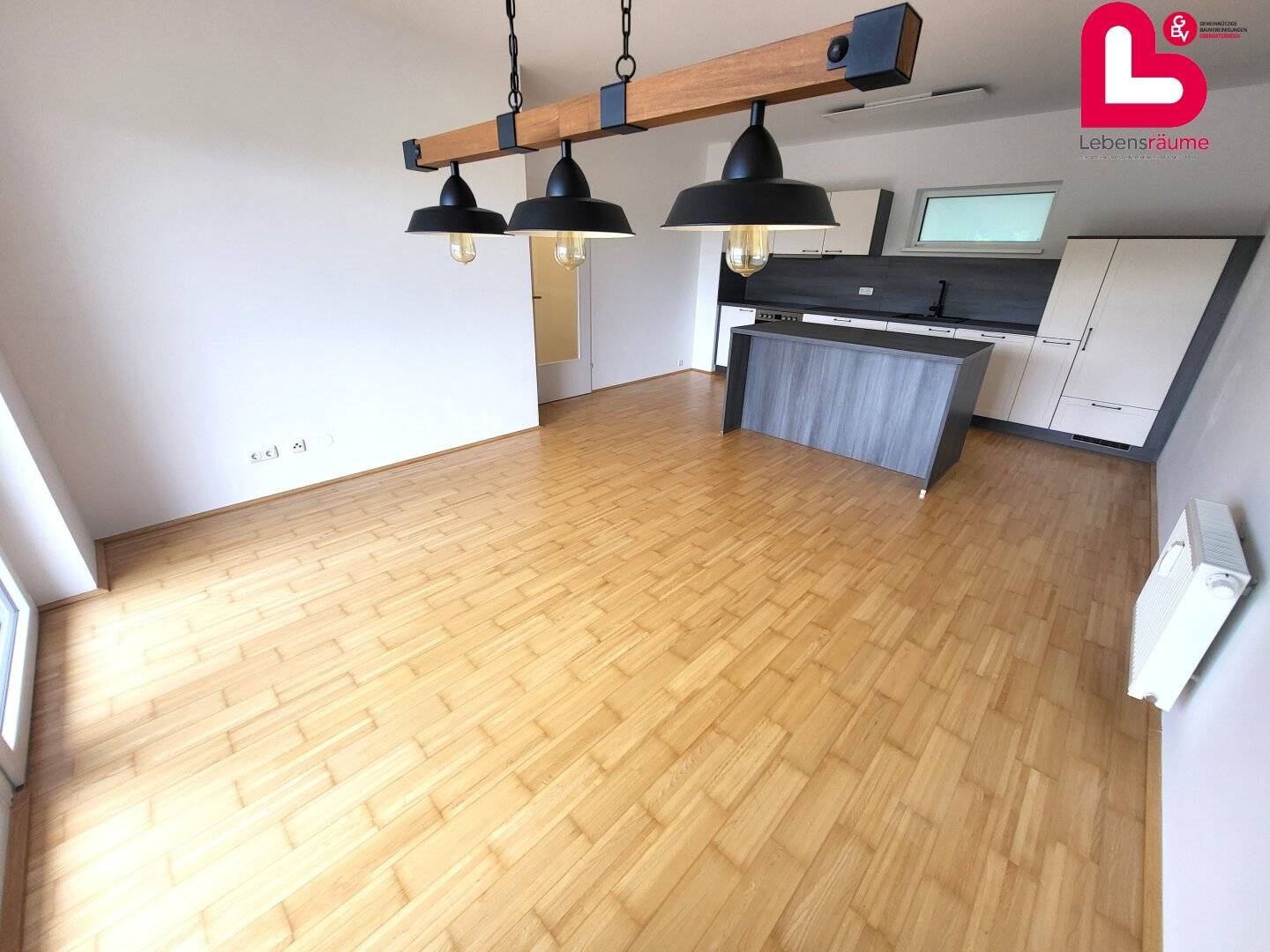 Bright Apartment with View
