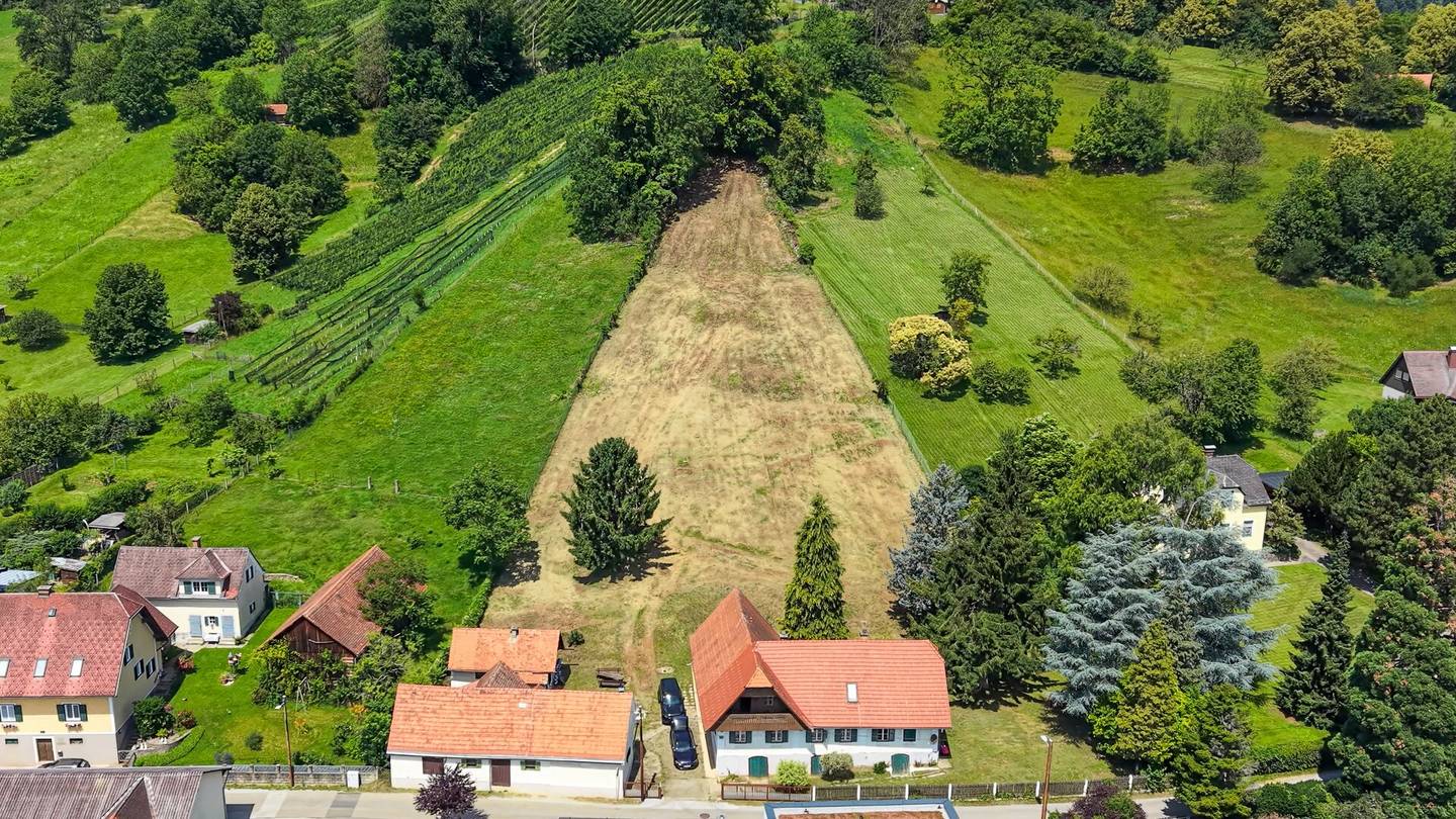 Exklusive Liegenschaft mit ca. 4.500 m² am Grazer Kehlberg - ca. 3.120 m² Bauland &amp; Neubaupotenzial