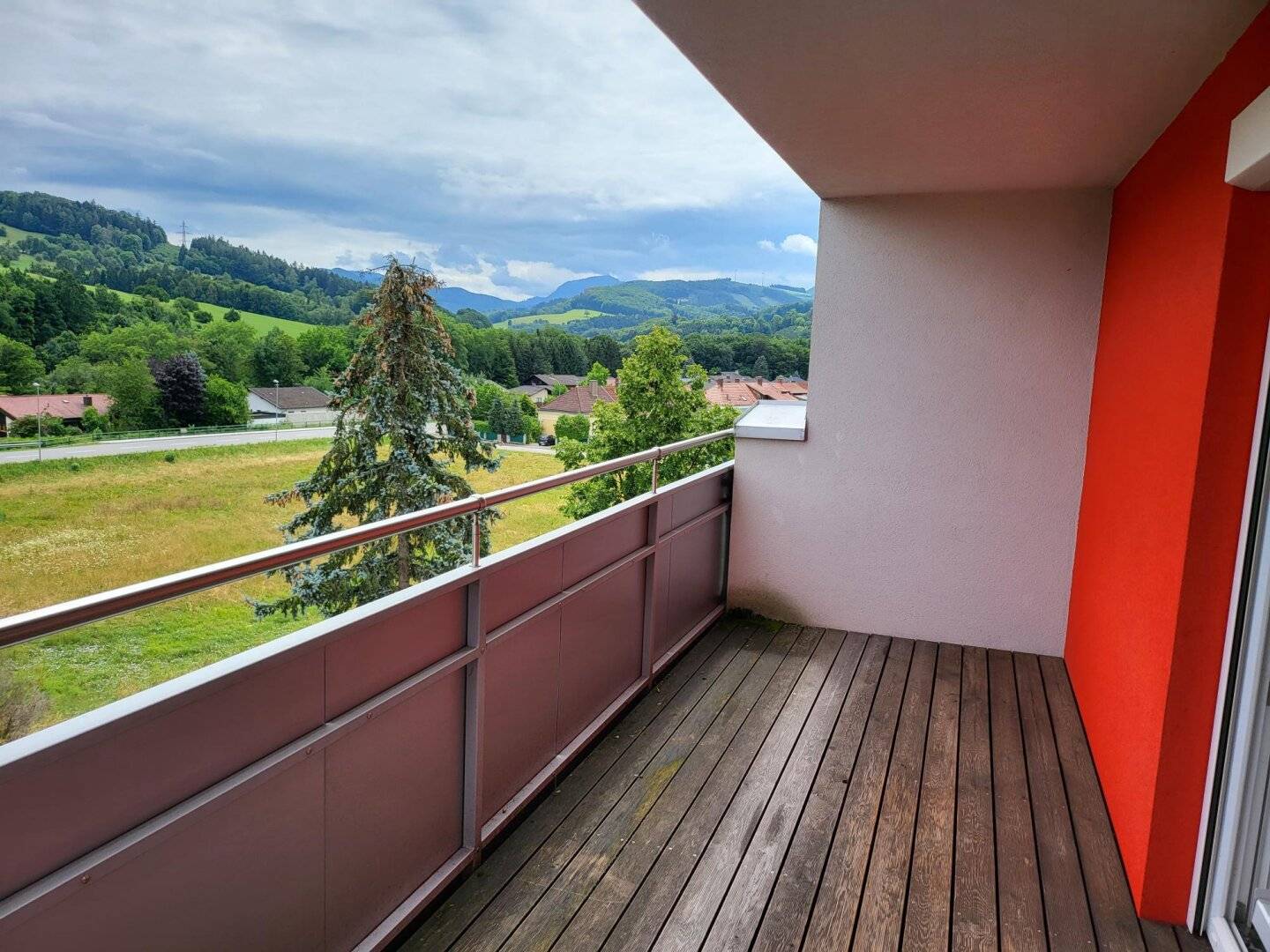 3-room apartment with loggia in Wilhelmsburg