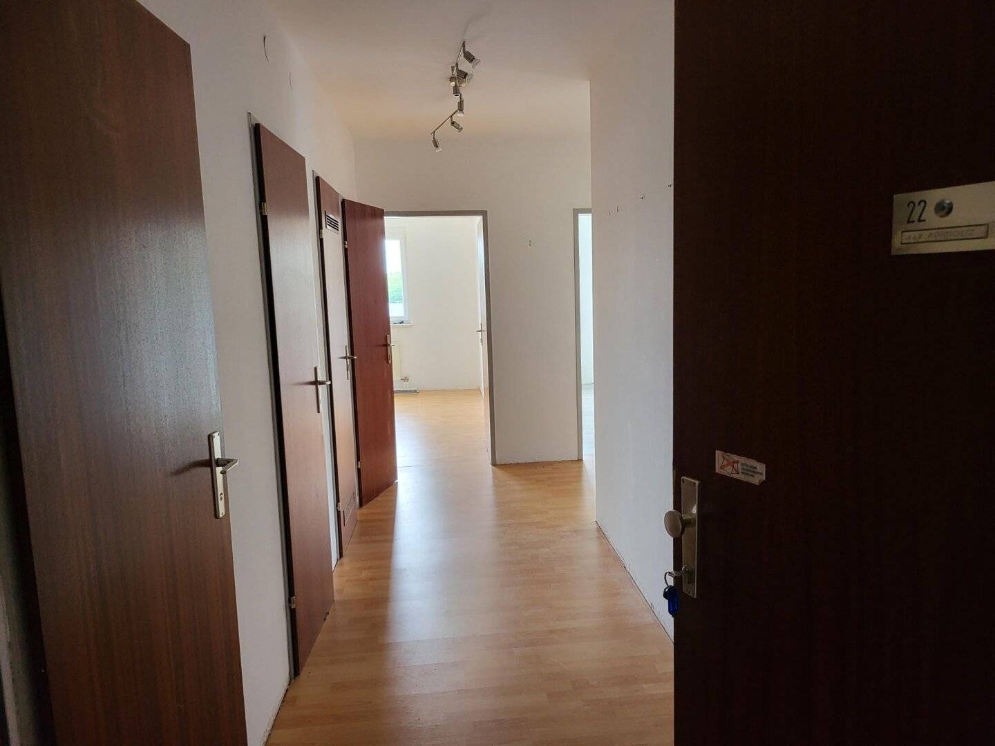 3-room apartment with loggia in Wilhelmsburg