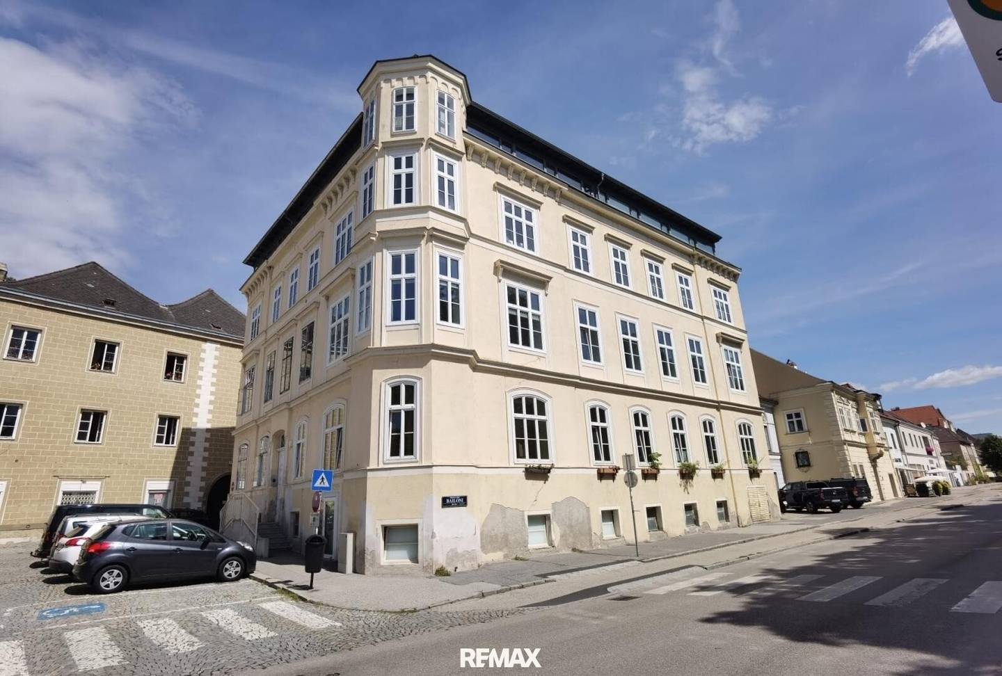 Altbauflair trifft Toplage – Charmante Eigentumswohnung im Herzen von Krems-Stein