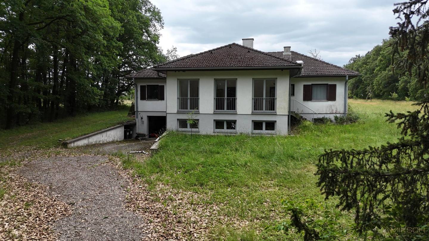 Einfamilienhaus in 3742 Theras I 33.457m² Grundstück I 240m² Wohnfläche I Sauna I Garage
