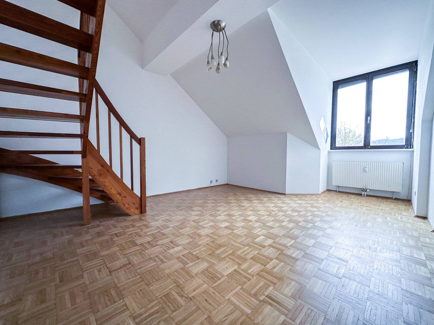 Graz Inner City small gallery apartment