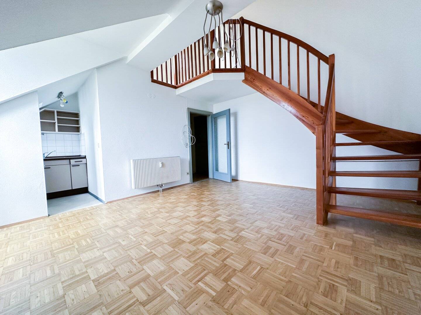 Graz Inner City small gallery apartment