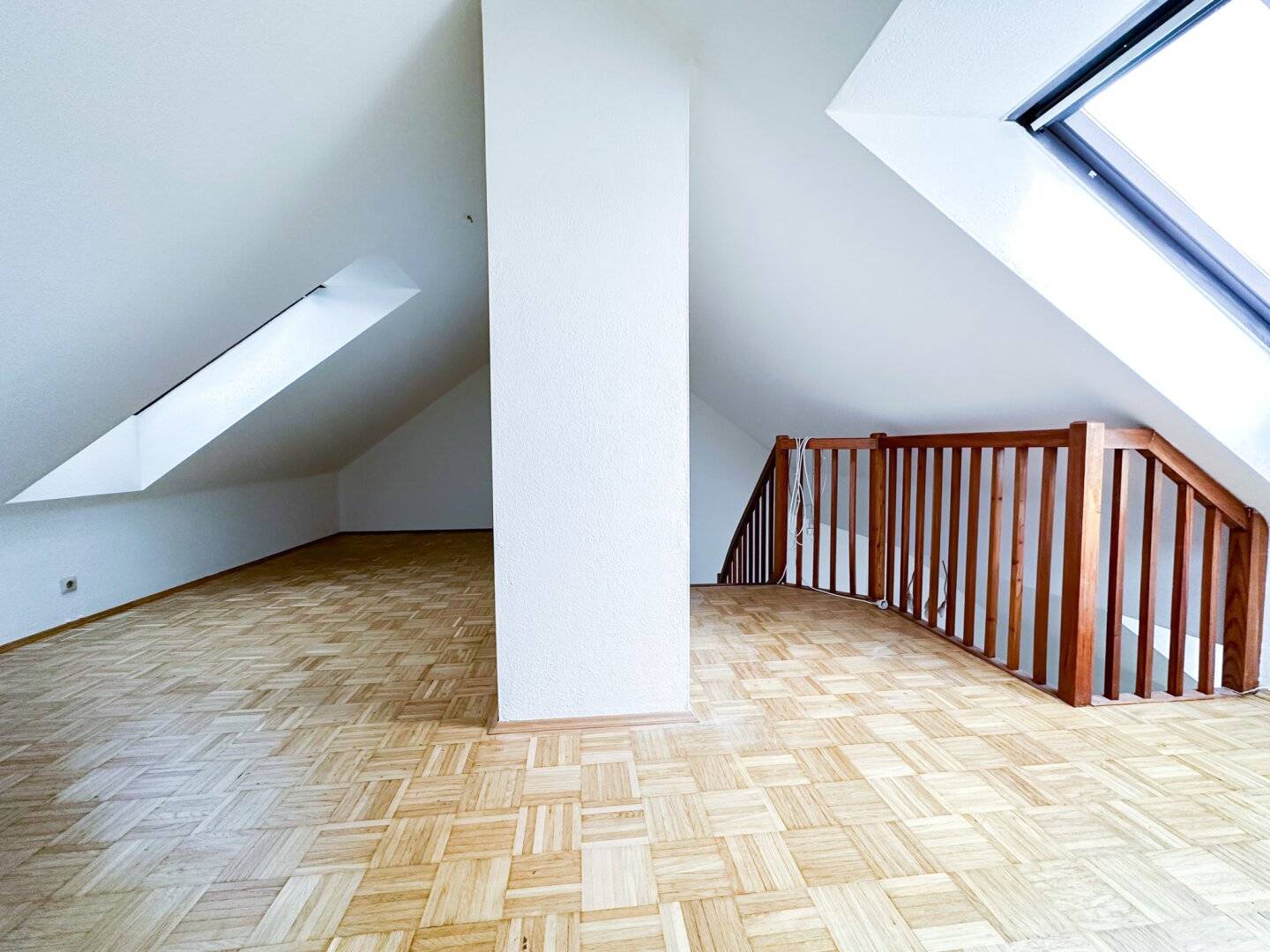 Graz Inner City small gallery apartment
