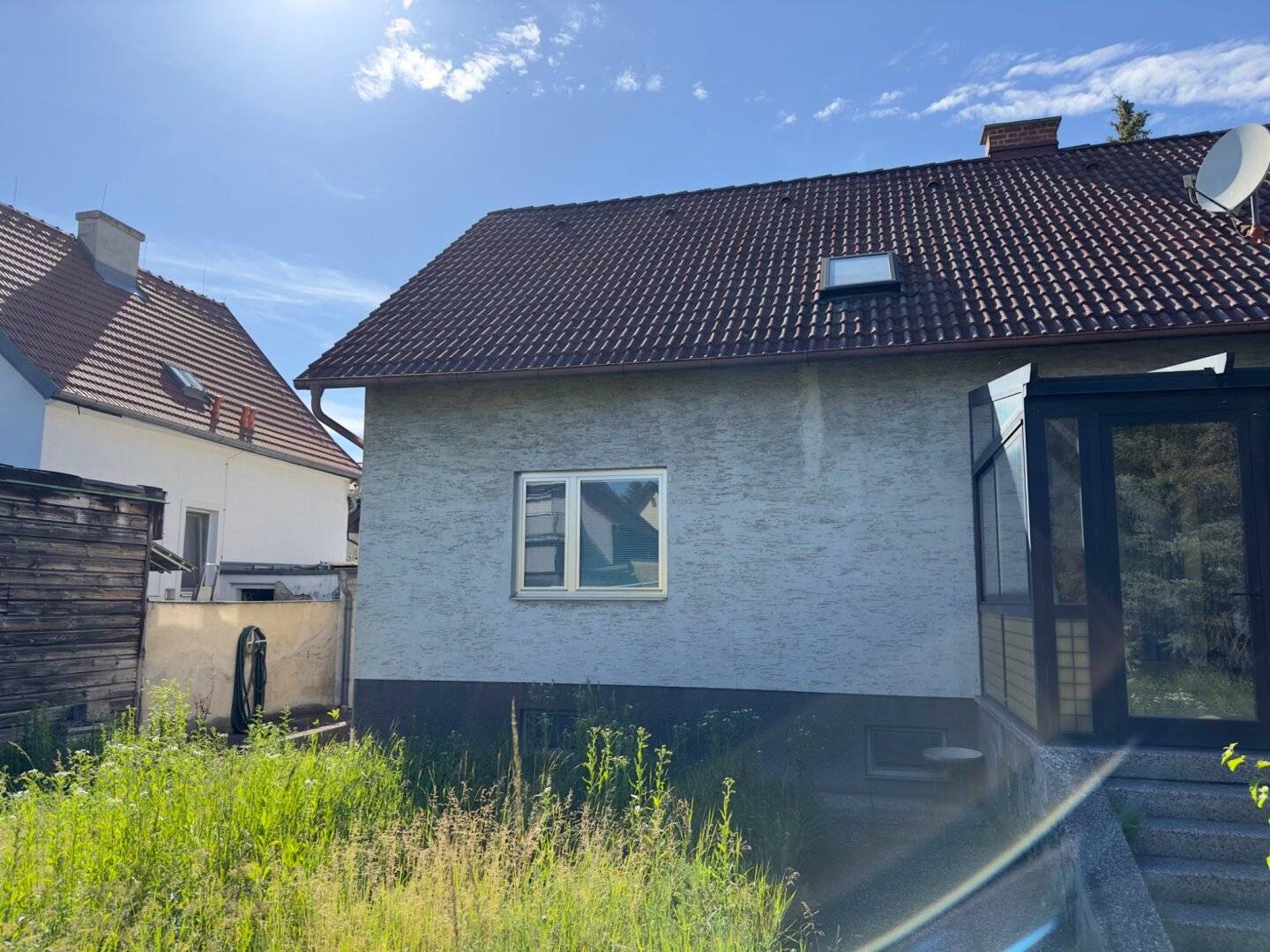 House in Schwechat with great development potential for sale