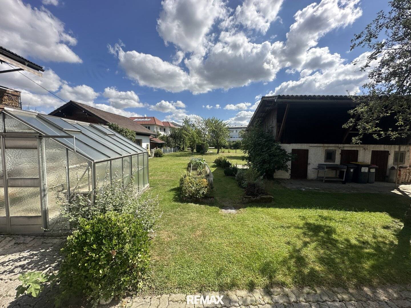 5 Zimmer Haus in Pinsdorf mit einem großen, ebenen Grund