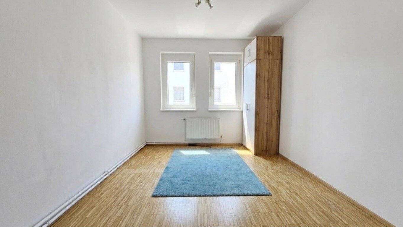 UNIVERSITÄTSVIERTEL  Gepflegte Wohnung in direkter Nähe zur Karl-Franzens-Universität - für Studentinnen/Studenten