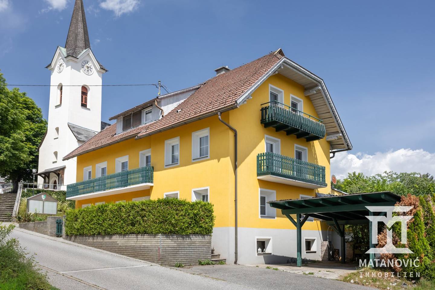 Wohnhaus mit Charakter – außergewöhnlich viel Raum, Einliegerwohnung und großem Sonnengrundstück in Schiefling am Wörthersee
