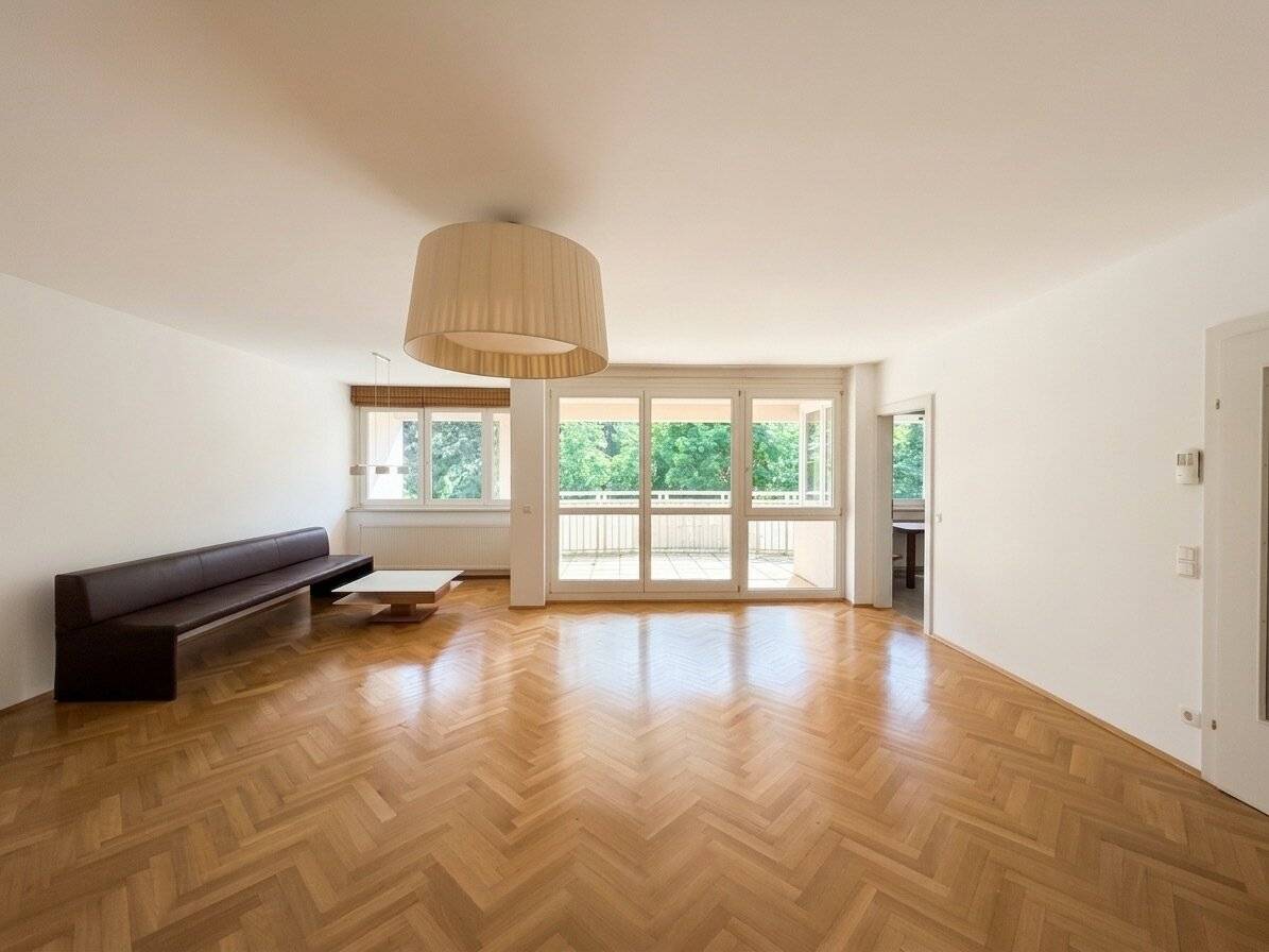 Apartment with spacious terraces in an exclusive green residential setting in Pötzleinsdorf