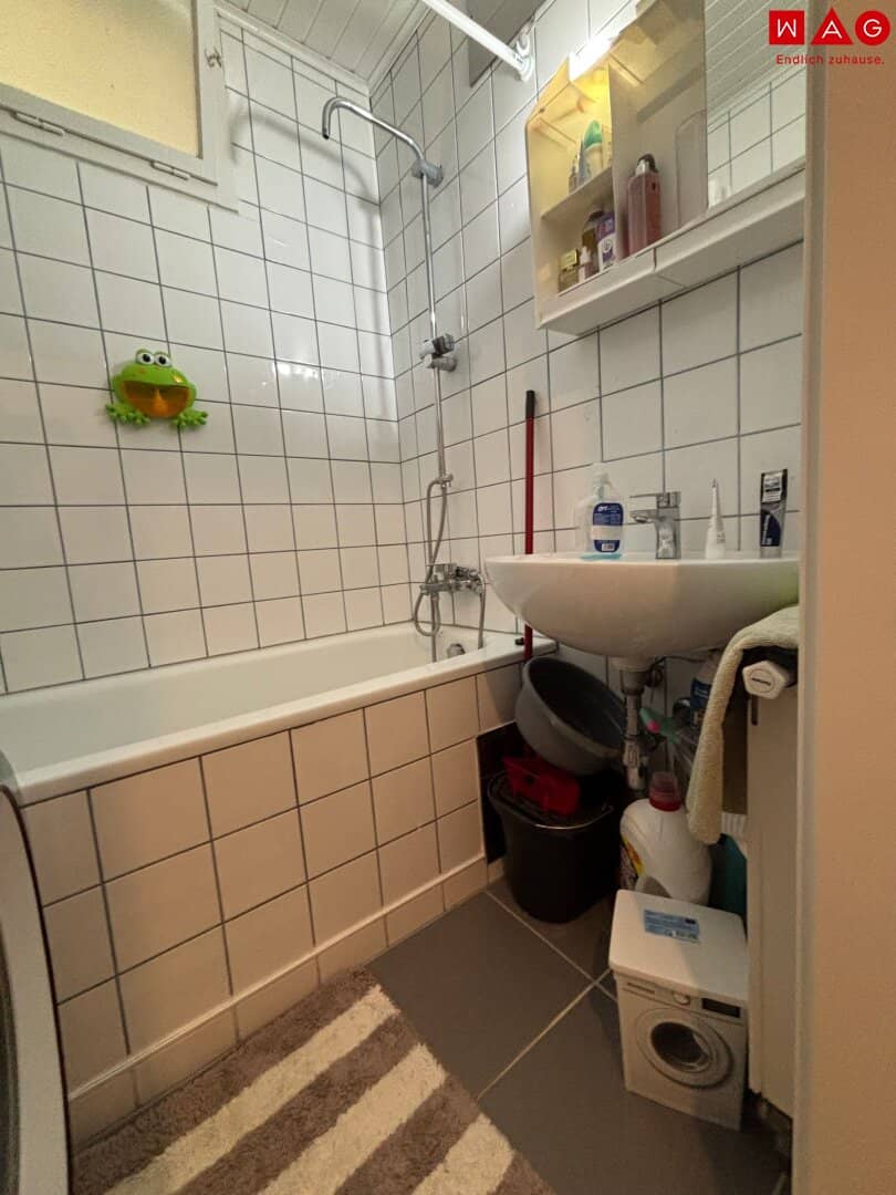 Feel at Home Immediately: Charming 2-Room Ground Floor Apartment in Wels