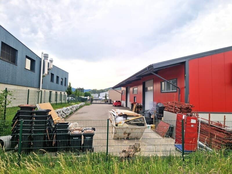 Pensionierung: neuwertiges Betriebsobjekt, große Lagerhalle, familiengeführtes Bauunternehmen samt Kundenstamm und Team