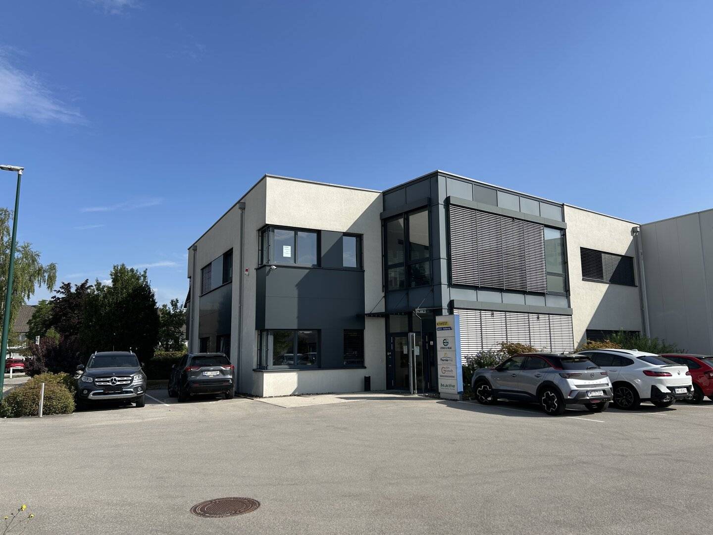 Small, representative office in Wels – Maxlhaid