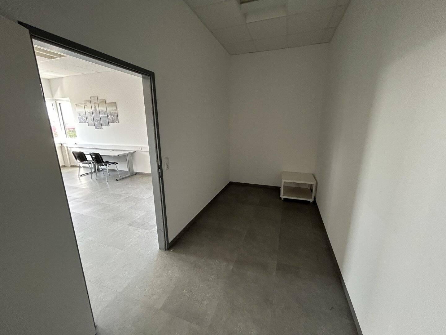 Small, representative office in Wels – Maxlhaid