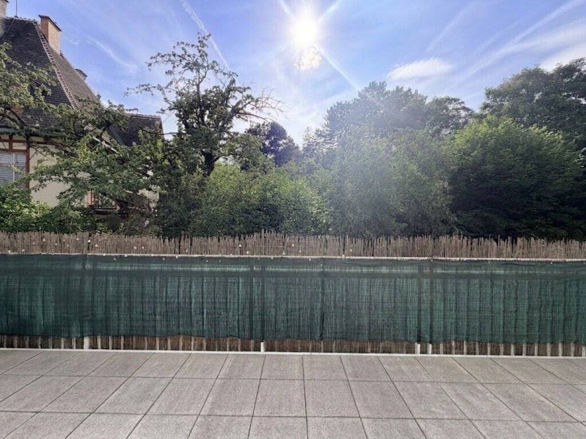 Exclusive apartment with private garden and terraces in the prestigious green residential area of Pötzleinsdorf