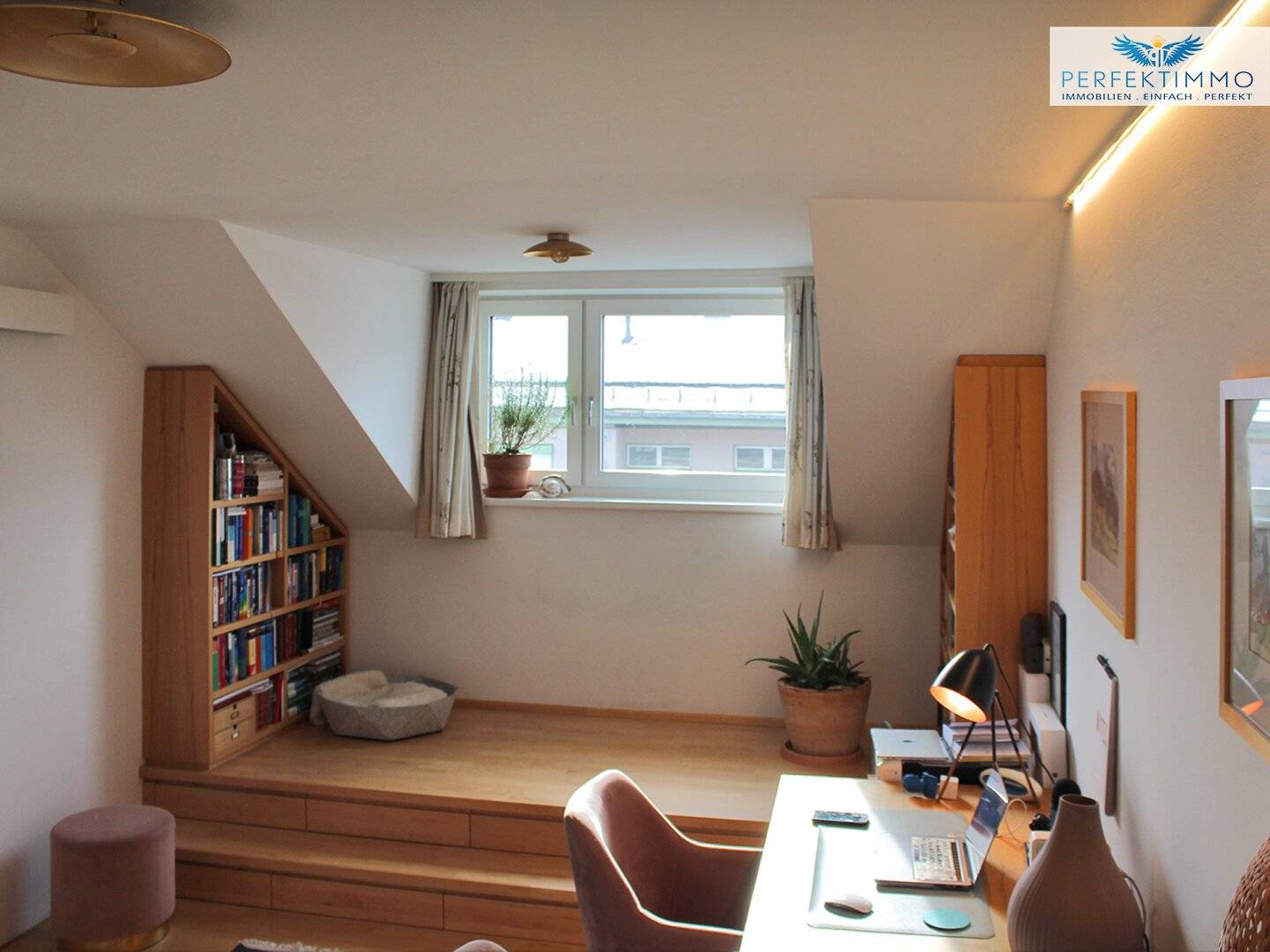 Exklusiver 4-Zimmer-Wohntraum mit ausbaufähigem Dachboden im Herzen Innsbrucks