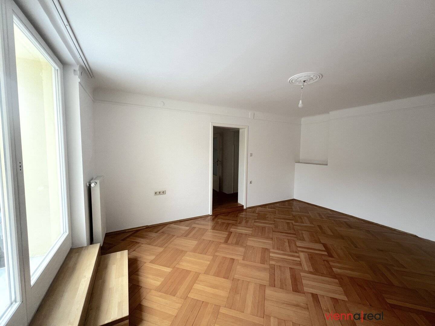 Renovated top floor with large terrace!