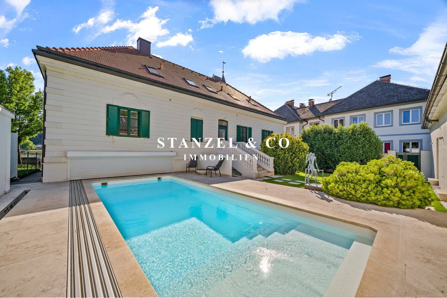 UNIQUE VILLA IN PERSENBEUG WITH PANORAMA &amp; DANUBE VIEW
