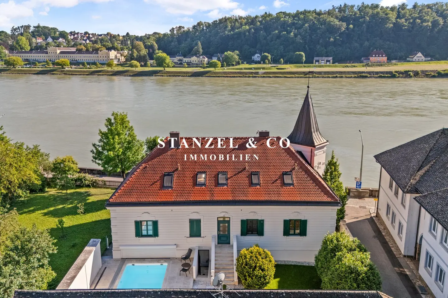 UNIQUE VILLA IN PERSENBEUG WITH PANORAMA &amp; DANUBE VIEW