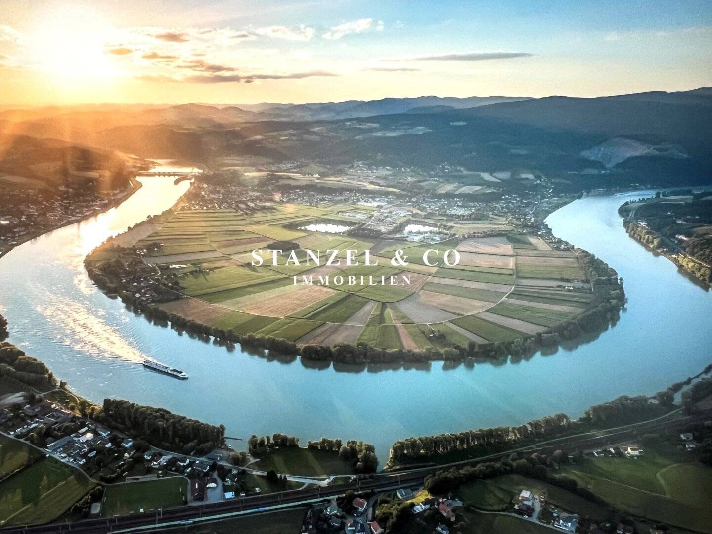 UNIQUE VILLA IN PERSENBEUG WITH PANORAMA &amp; DANUBE VIEW