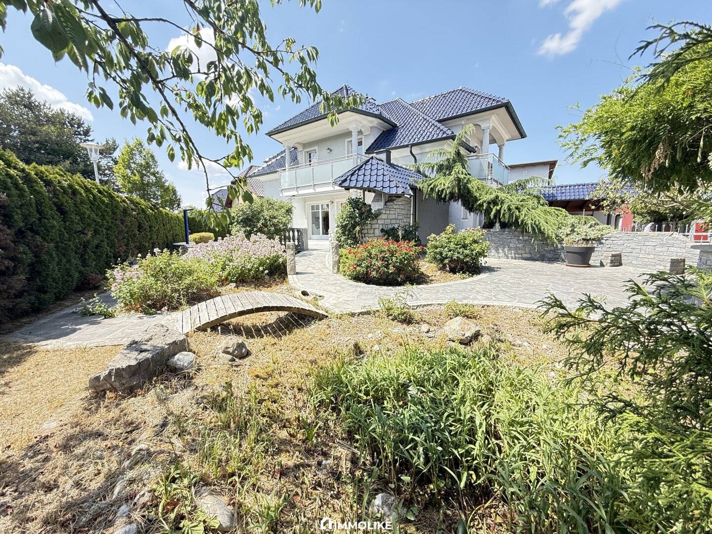 Traumhaus mit Salzwasserpool, Wellnesskeller &amp; märchenhaftem Gartenparadies | 245 m² Nutzfläche