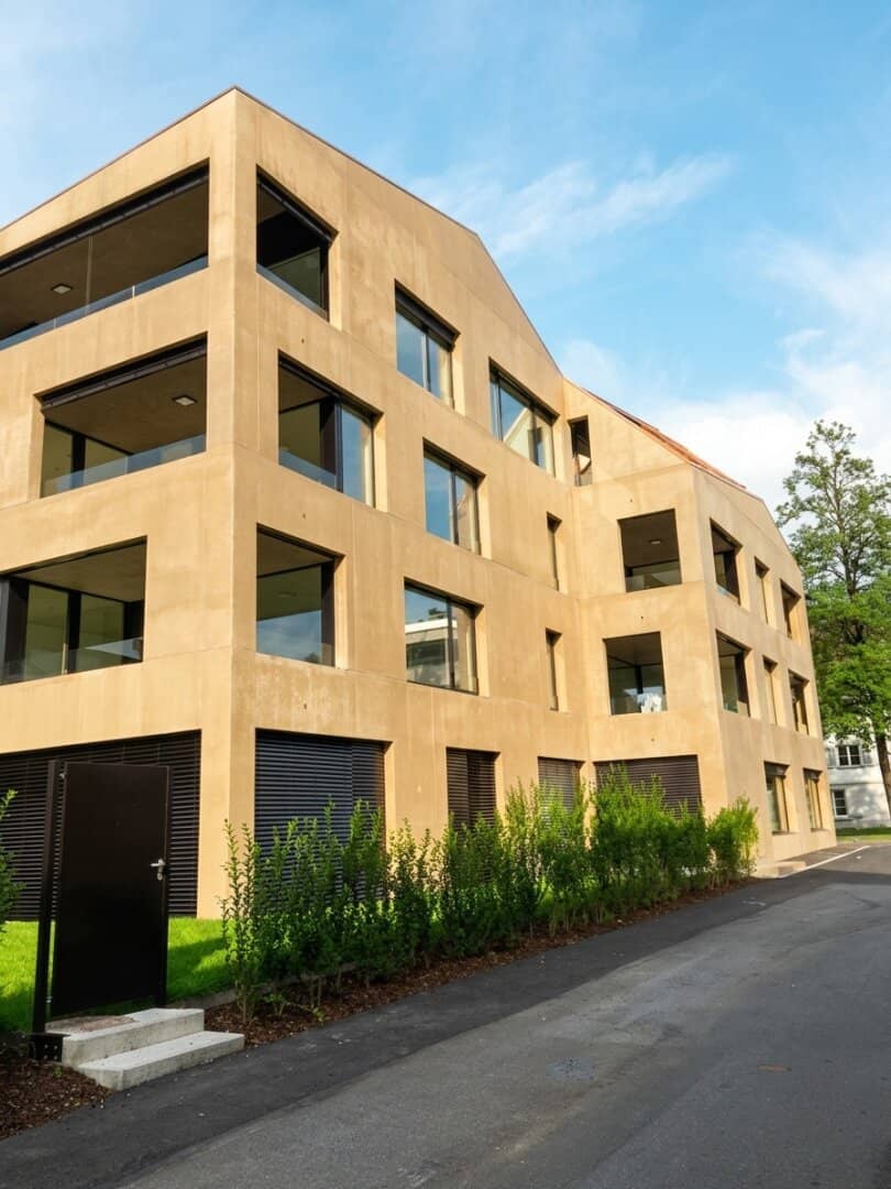 Modern 2-room apartment with loggia and underground parking space in Dornbirn for rent