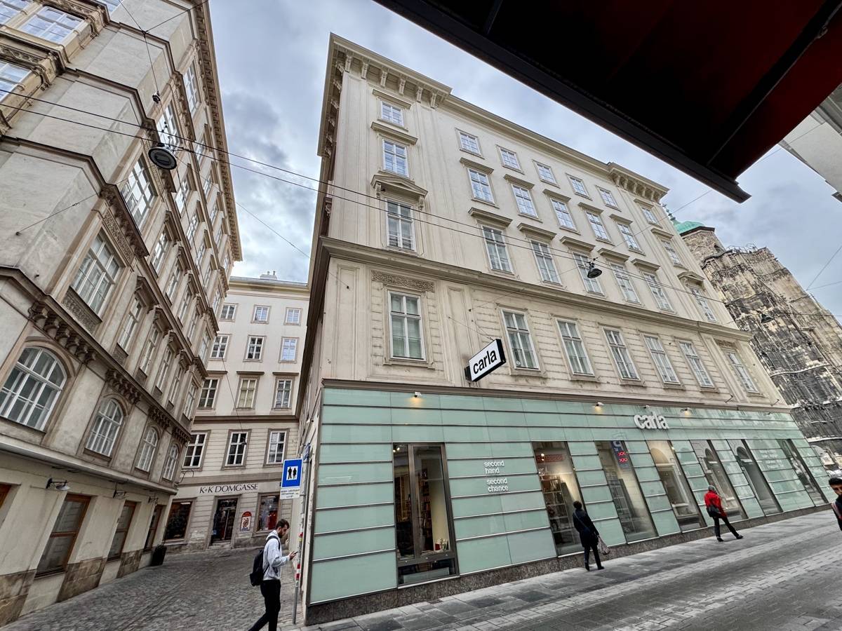 Bright loft apartment near Stephansdom