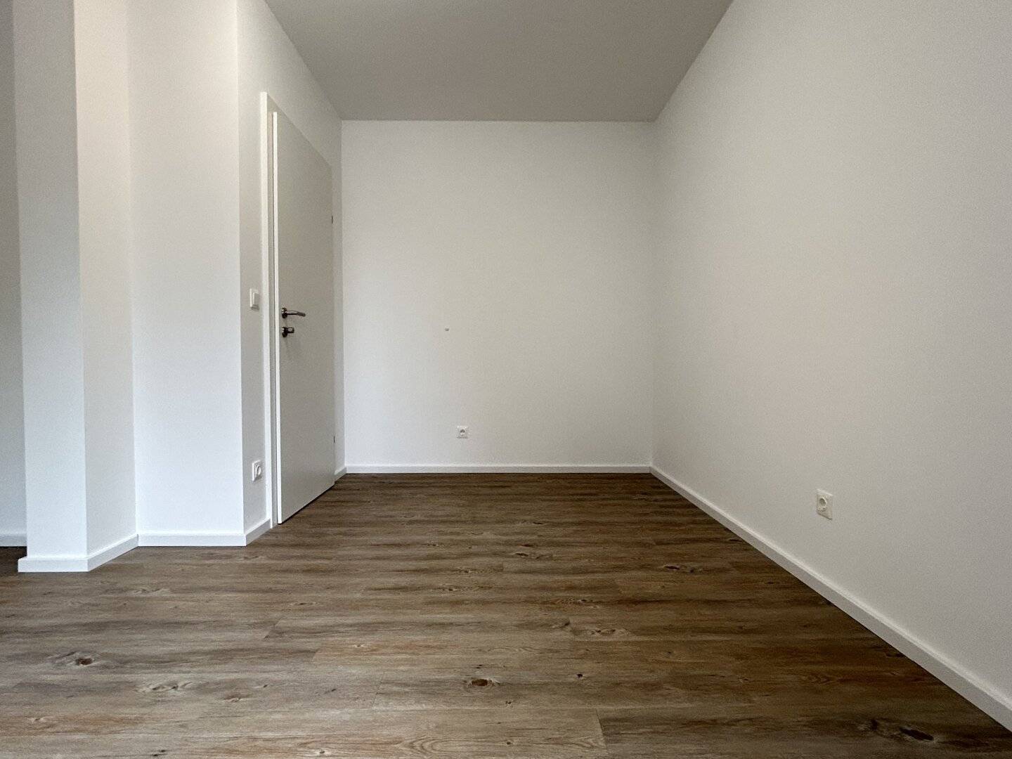 4-Zimmer-Wohnung mit zwei Balkone nahe LKH Graz – ruhige Grünlage