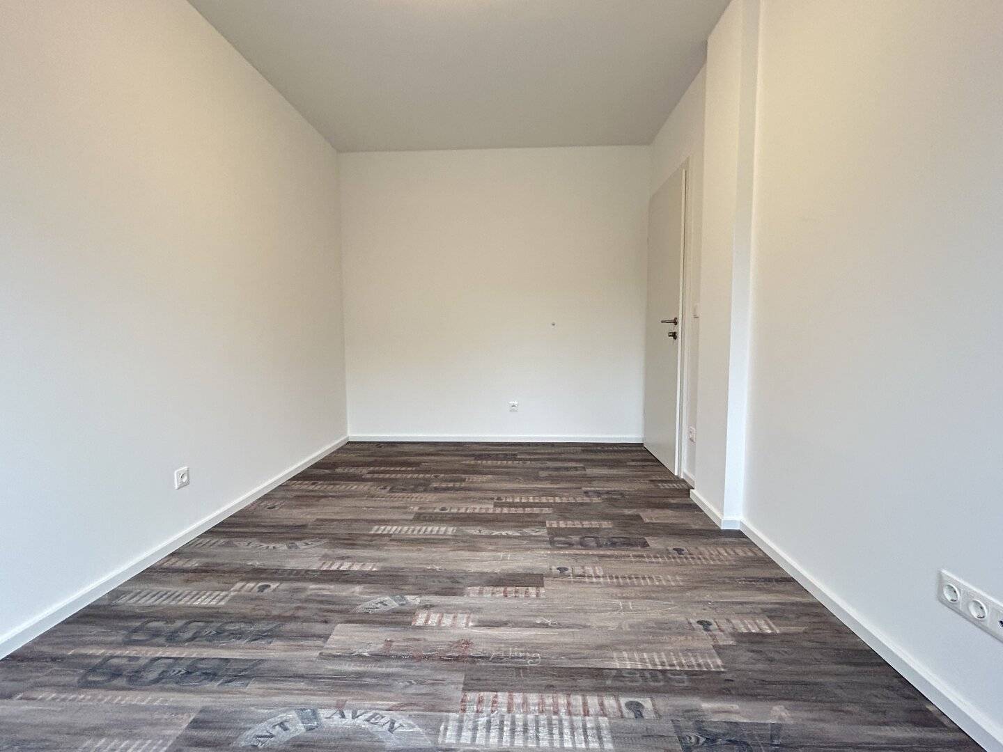 4-Zimmer-Wohnung, jedes Zimmer mit eigenem Balkon - ruhige Grünlage