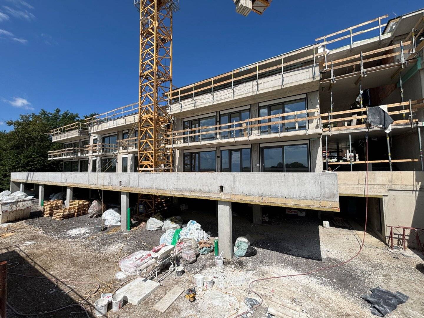Wohnen mit Logenplatz: 81 m², 21 m² Südbalkon, freier Blick – Erstbezug am Sonnenhang